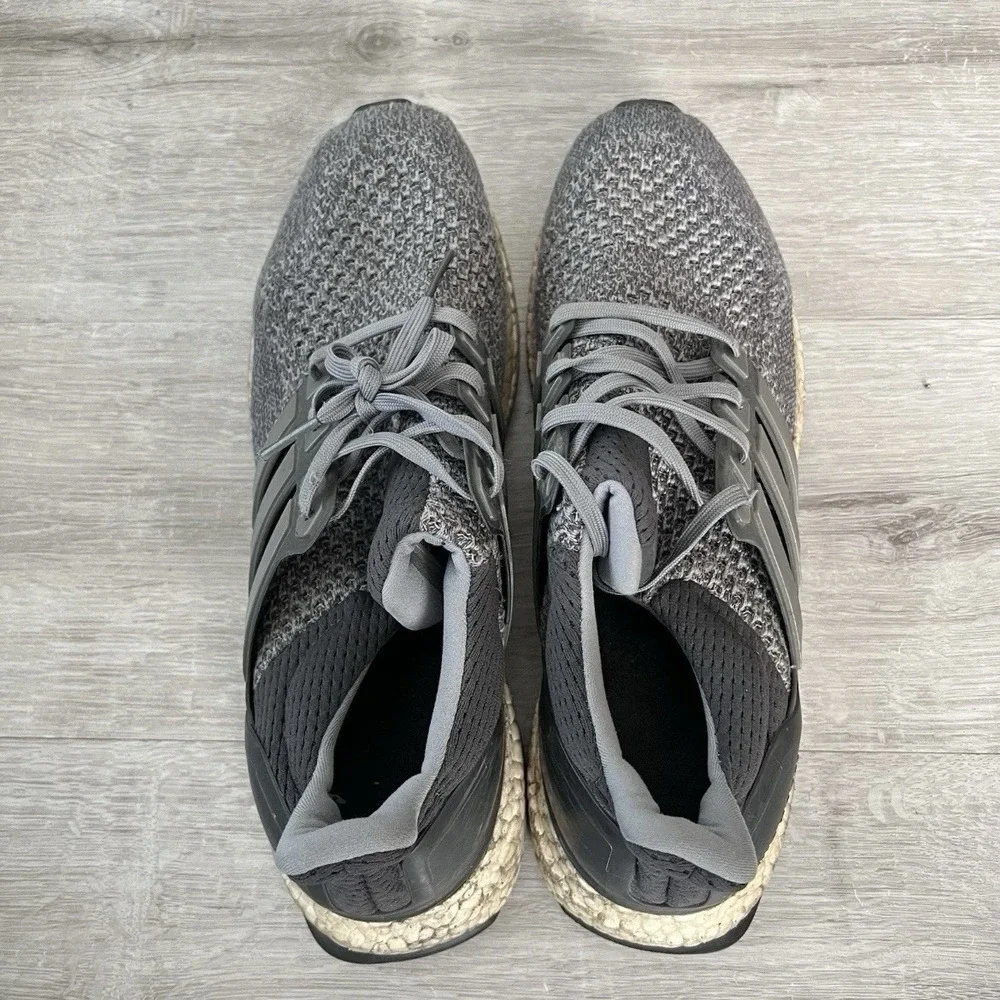 Adidas Ultraboost Mens 10.5 Gray White Running Shoes Boost Athletic Sneakers